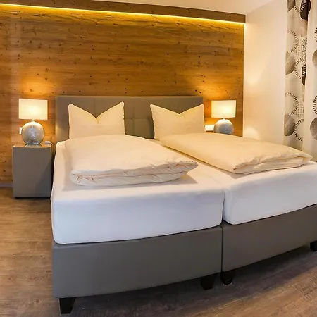 公寓 Penthouse In Niederau Near Lift, Cleaning Included *